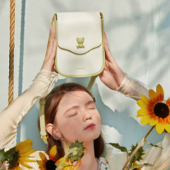 欧时纳包包2023新款潮手机包女小清新撞色可爱小熊单肩斜挎包